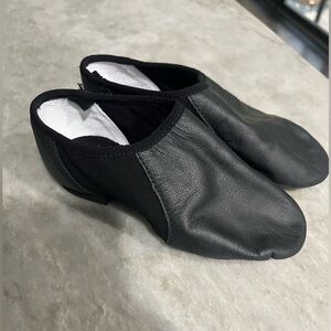 Toddler black jazz/dance shoes